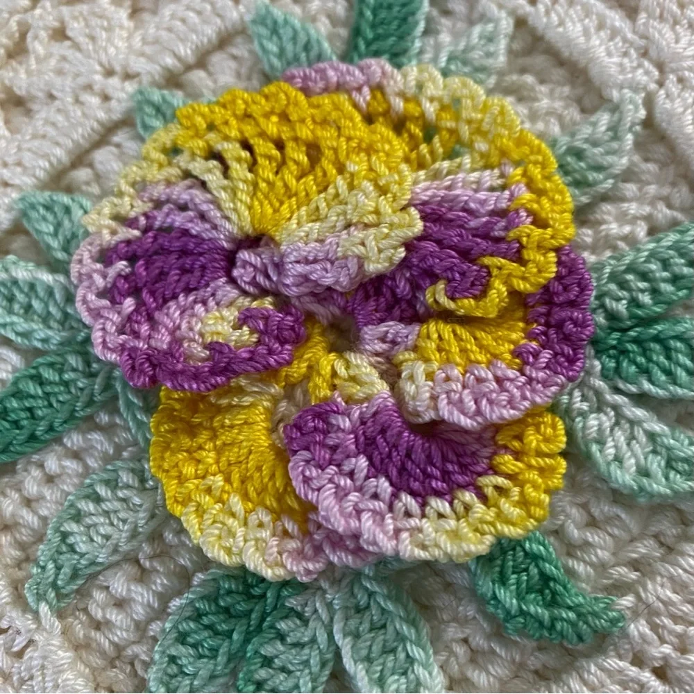 Vintage Hand Crochet Pansy Potholder Ivory Purple Yellow Green